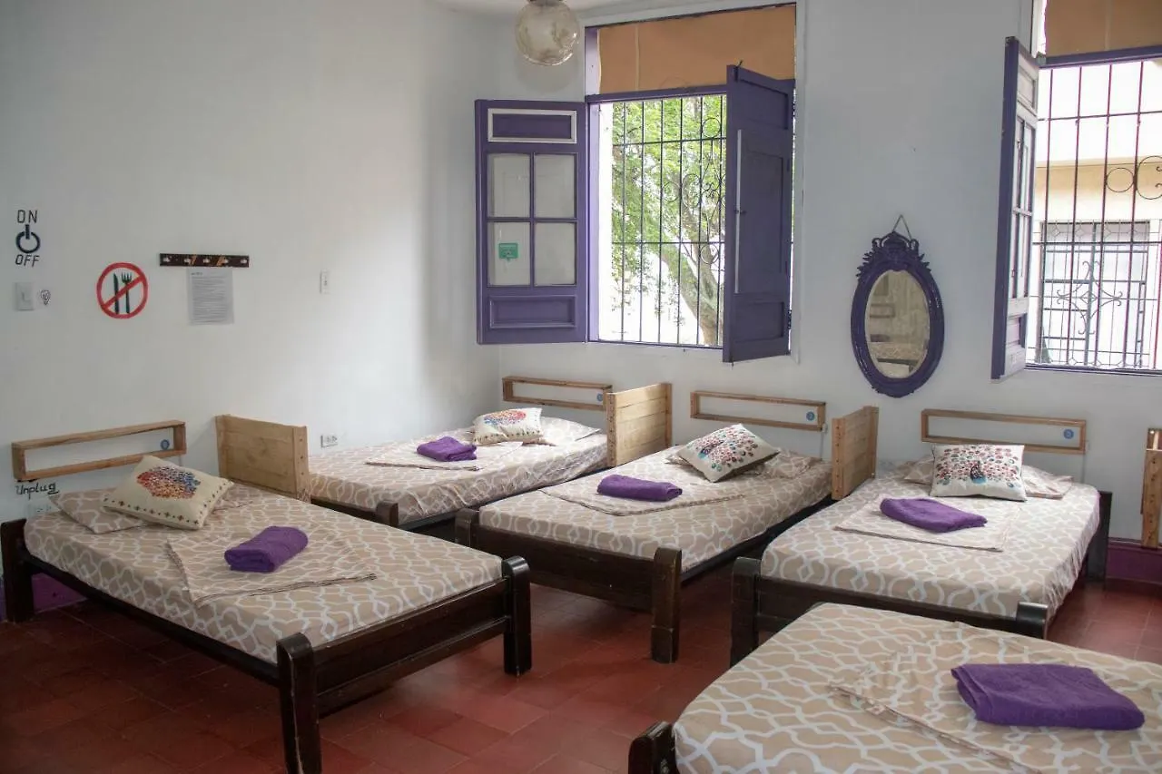 Hostal Encuentro Cali 0*,  Colombia